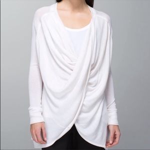White Lululemon Twist & Wrap